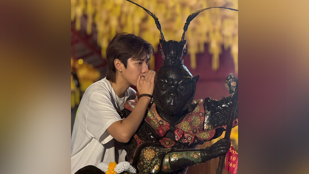 ส่องเลขเด็ด ป๊ายปาย โอริโอ้ หลังไปกระซิบขอพรเทพซุนหงอคง วิหารห้าแม่ทัพสวรรค์