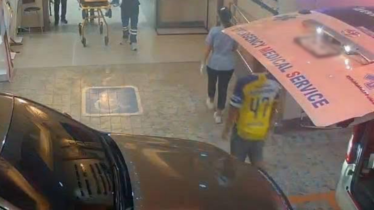 รพ.ปลายพระยา แจงปมกระบะจอดกีดขวางรถพยาบาล จนไม่สามารถนำผู้ป่วยวิกฤตขึ้นรถได้