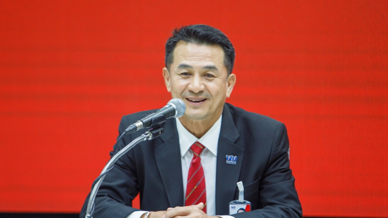 เพื่อไทยยินดี "มาร์ค" รีเทิร์นหัวหน้า ปชป. หวังสู้กันอย่างสร้างสรรค์