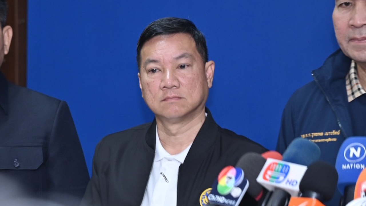 นายกฯ กลบข่าวกระแสย้าย บอก ปลัดกระทรวงมหาดไทย ก็ยืนอยู่ตรงนี้