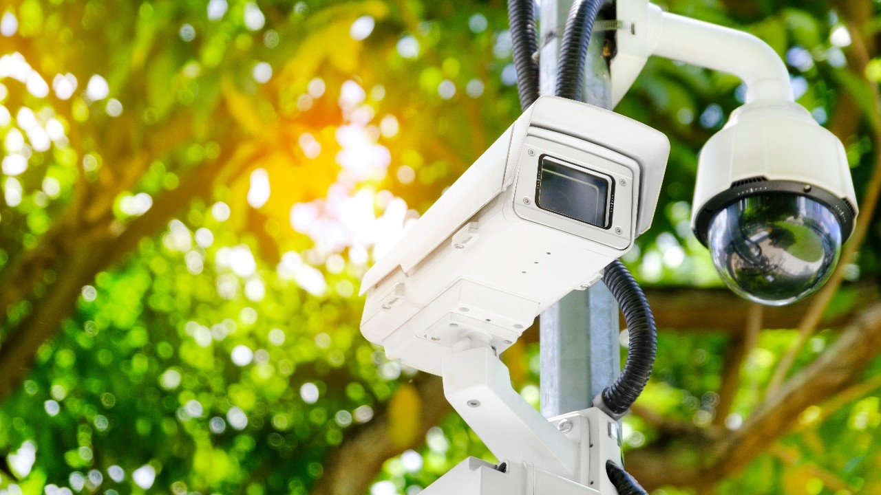 ฮ่องกงตามรอยจีน เตรียมติดกล้องวงจรปิดที่มีระบบจดจำใบหน้าด้วย AI นับหมื่นเครื่อง