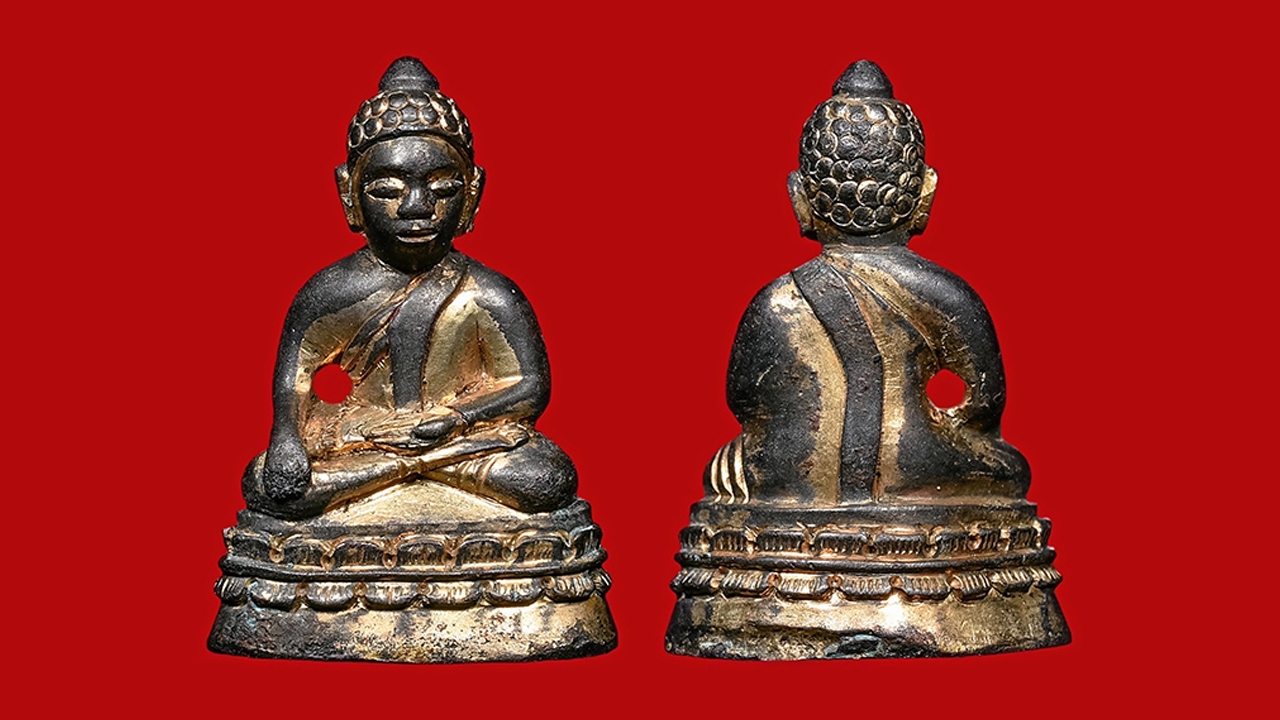 พระชัยวัฒน์ กะไหล่นาก พ.ศ.๒๔๖๐ สร้างโดย สมเด็จพระสังฆราช (แพ) ราคาหลักล้าน