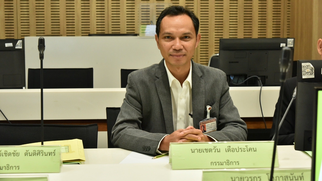 “เชตวัน” ชื่นชมผบ.ทร. สั่งสอบทหารลอบนำน้ำมันไปขาย ยืนยันอยากเห็นกองทัพทันสมัย ตรวจสอบได้