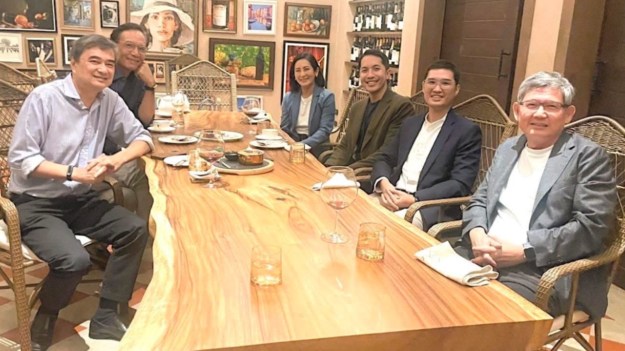 เลือดเก่าไหลกลับ ปชป. - “กรณ์-อภิสิทธิ์” พบบิ๊กเนม คาดหนุนนั่งหัวหน้าพรรค