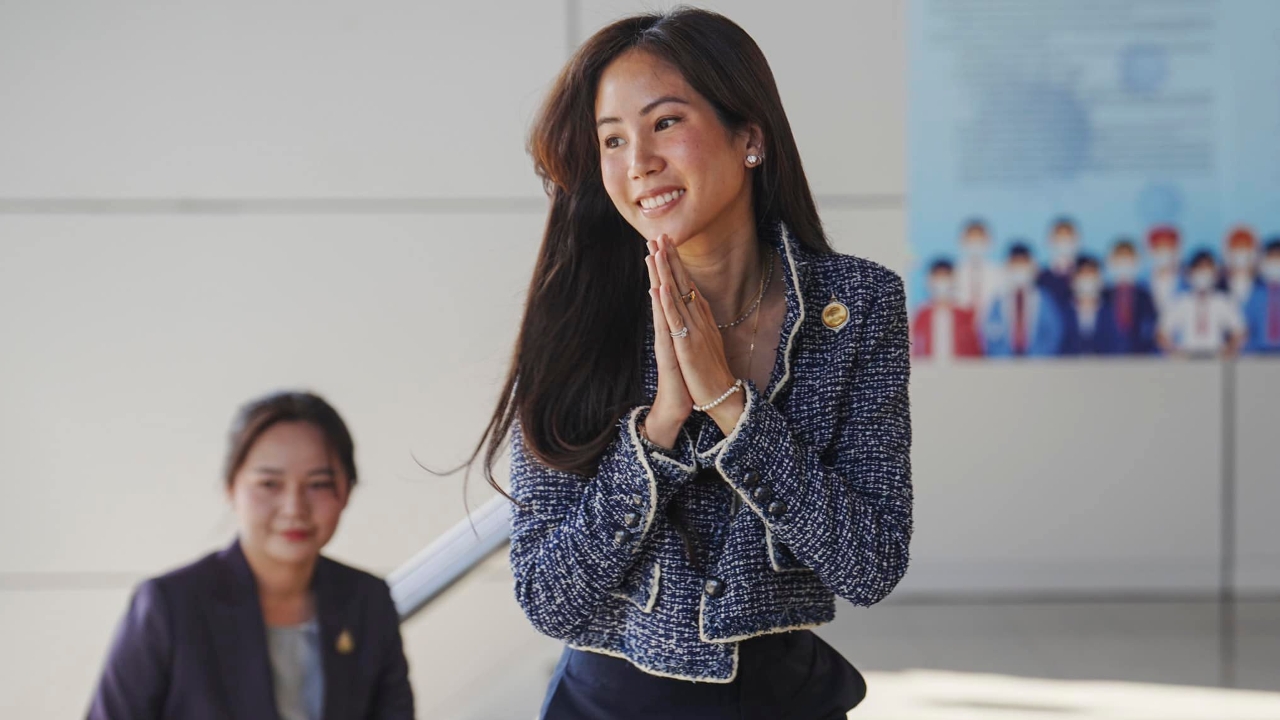 “ตั๊น จิตภัสร์” ยังไม่ลาออก ปชป. รอดูหัวหน้าพรรคคนใหม่ก่อน