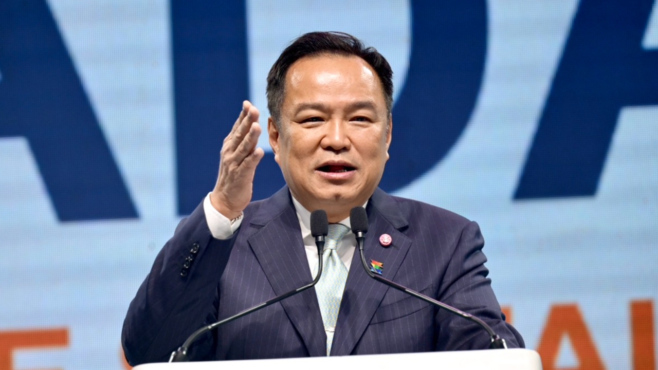 นายกฯ ผุดแนวคิดเกษียณอายุราชการ 65 ปี บอกรอหารือก่อน ไม่เกิดขึ้นในวันนี้