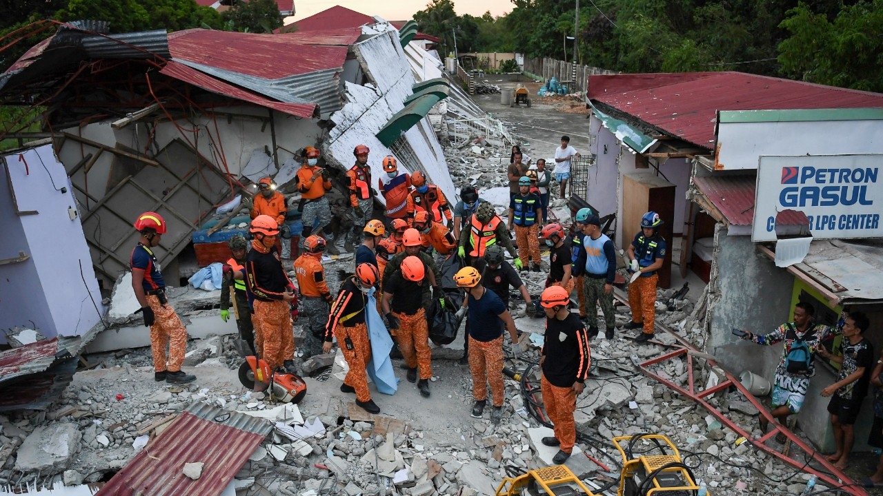 ยอดตายแผ่นดินไหวฟิลิปปินส์ พุ่งเป็น 72 ศพ สาหัสที่สุดในรอบ 12 ปี