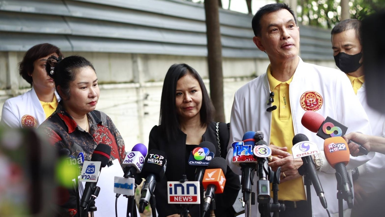 “สีกายุ” พบ “บิ๊กเต่า” ยัน พระคึกฤทธิ์ นำเงินวัดไปลงทุนกองทุน 4 พอร์ต เกือบ 2 แสนยูโร