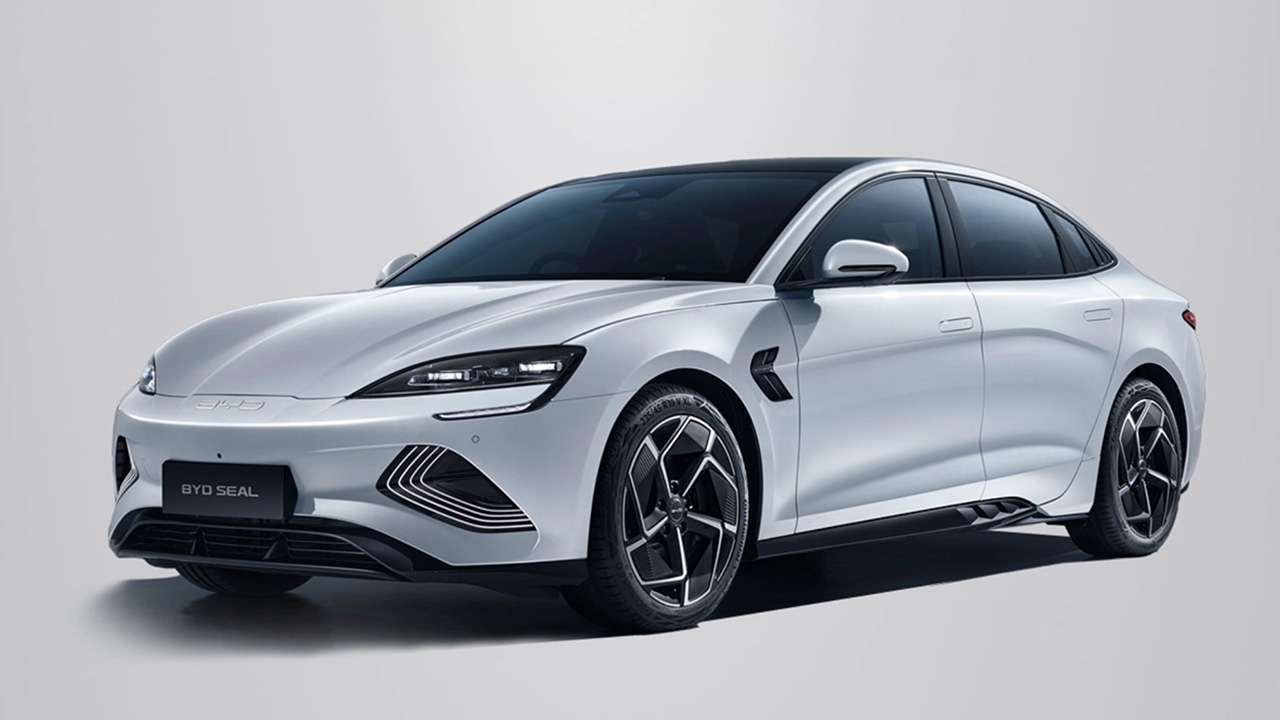 BYD Seal ลดราคาสูงสุด 6 แสนบาท ขณะที่ เรเว่ พร้อมจัดโปรโมชั่นรถ BYD อีกเพียบ