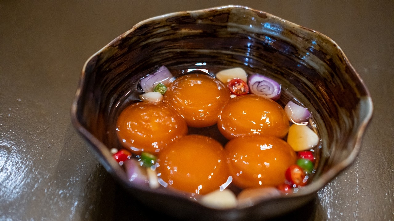 เปิดคัมภีร์ “ไข่ดองซีอิ๊ว” ฉบับสมบูรณ์ 3 สัญชาติ เกาหลี-ญี่ปุ่น-ไทย ทำง่าย ปลอดภัย อร่อยล้ำ