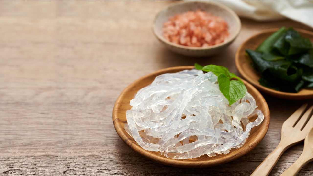 รู้จัก เส้นแก้ว ทางเลือกเมนูเส้น ถูกใจสายสุขภาพ ต่างจากเส้นบุกอย่างไร