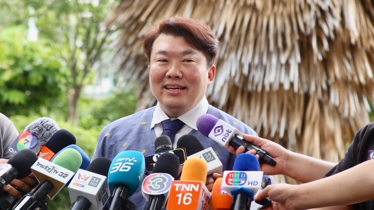 โฆษกรัฐบาลย้ำต้องสื่อสารปมบัตร 4 ใบ แจงเพิ่มเงินบัตรคนจน เงื่อนไขการใช้เหมือนเดิม