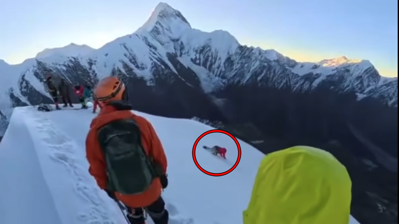 ช็อก นักปีนเขาตกเขาดับสลดในจีน หลังถอดเชือกนิรภัยเพื่อถ่ายรูป (คลิป)