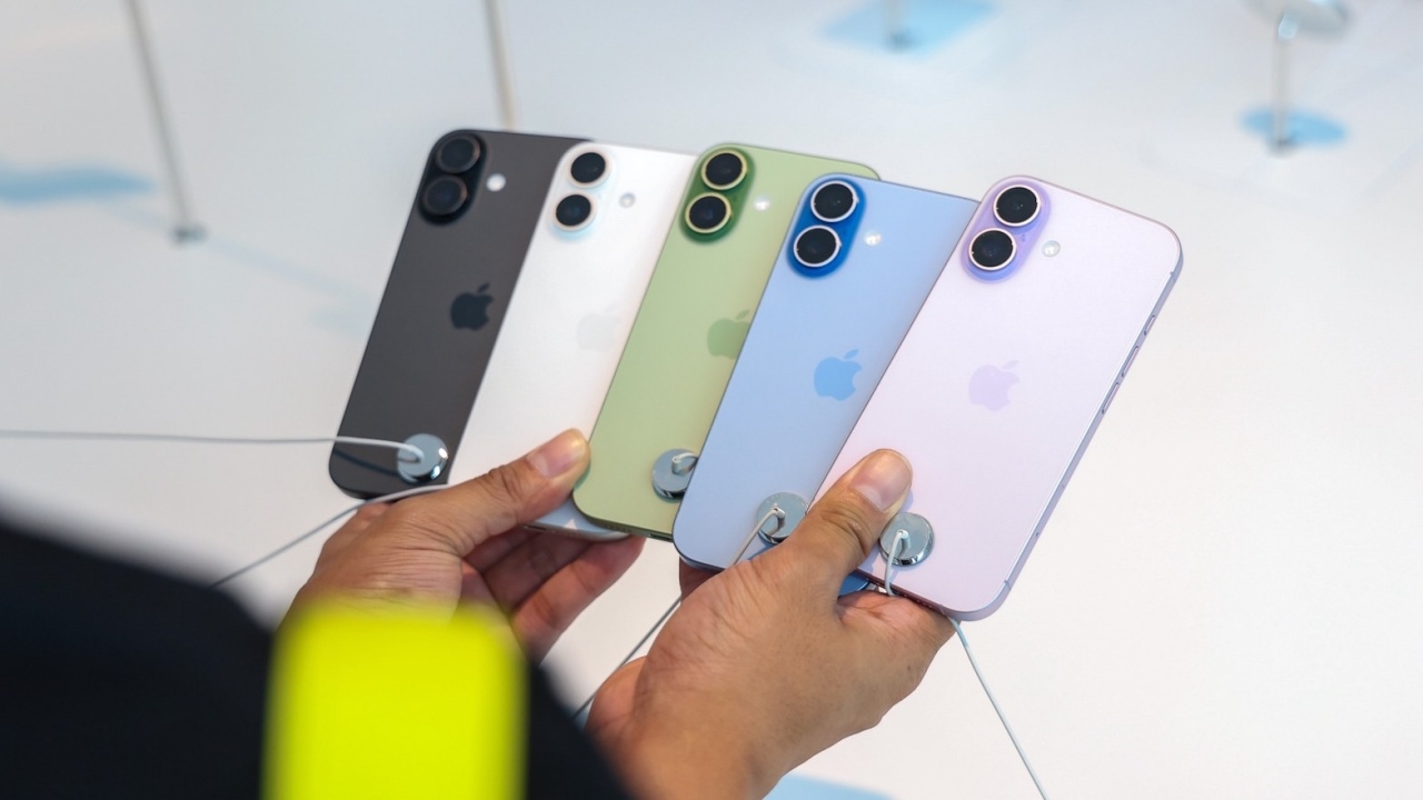 ไลน์อัป iPhone 18 ปีหน้าซับซ้อนมากขึ้น Apple เพิ่มรุ่นจอพับเป็นครั้งแรก