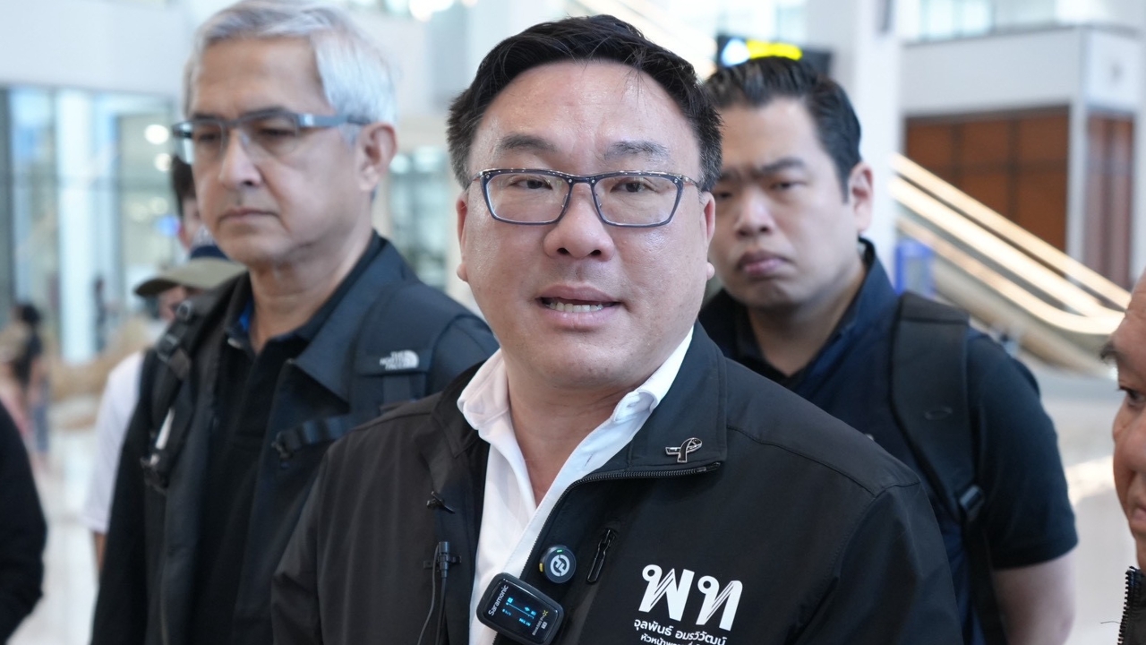 “จุลพันธ์” แท็กทีมเพื่อไทยช่วยหาดใหญ่ บอกตรวจสอบรัฐบาลแน่ แต่ยังไม่ถึงเวลา