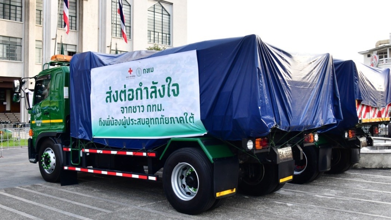 “ชัชชาติ” ขอบคุณน้ำใจชาวกรุงหลั่งไหลช่วยใต้ สั่ง กทม. ถอดบทเรียน-ทบทวนแผนรับมือน้ำท่วม