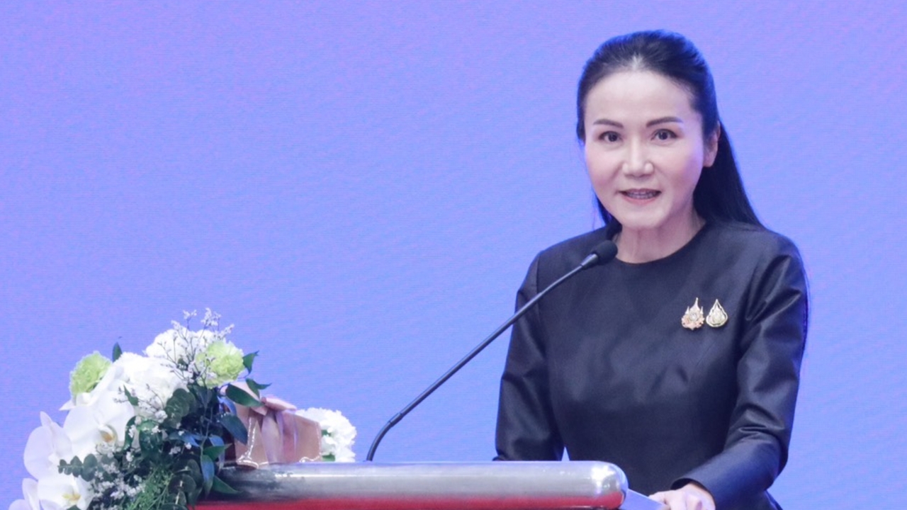 “นฤมล” ปาฐกถาใช้ 3 เสาหลักนำทางการศึกษา “ลดภาระครู-ทักษะอนาคต-เทคโนโลยี AI”