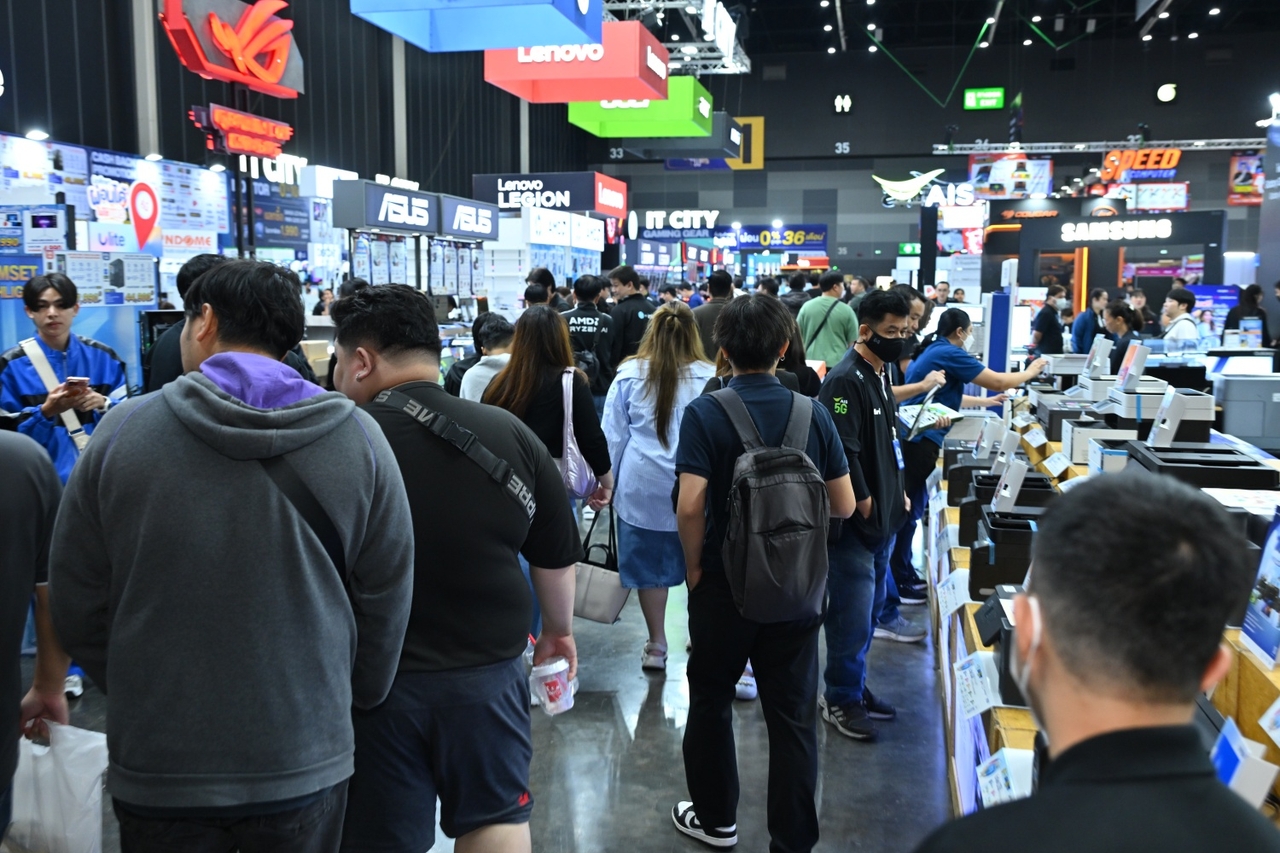 เปิดงาน “COMMART UNBOX” ส่งท้ายปี 2568 ผู้บริหารเผยแนวโน้มราคาชิ้นส่วนคอมพ์จ่อขยับสูงขึ้น