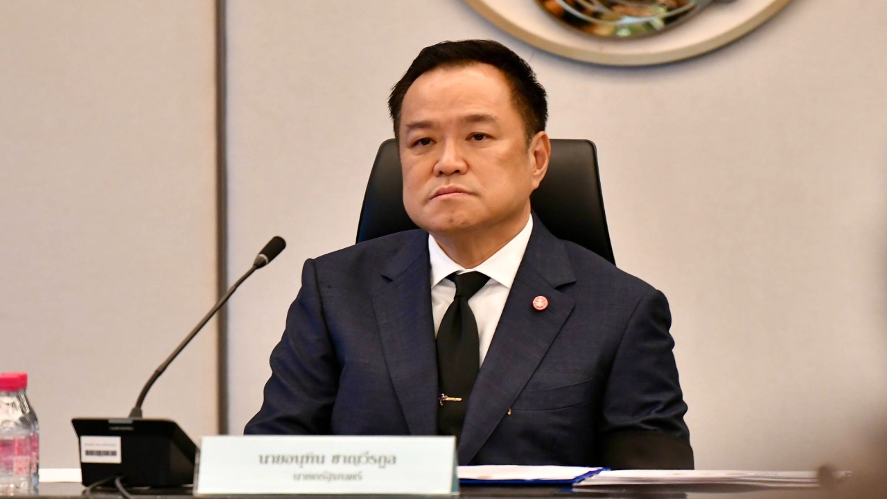 “อนุทิน” จ่อลงพื้นที่น้ำท่วมสงขลาอีกครั้ง ปัดตอบปมคำสั่งย้ายด่วน “นายอำเภอหาดใหญ่”