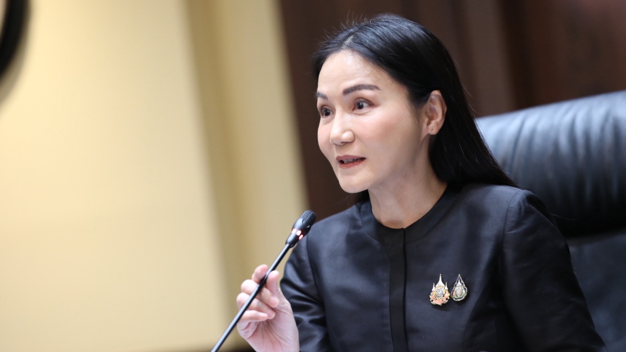 บอร์ด ก.ค.ศ. ไฟเขียว ย้ายครูปี 69 ใช้เกณฑ์เดิมชั่วคราว “นฤมล” ย้ำต้องโปร่งใสทุกขั้นตอน