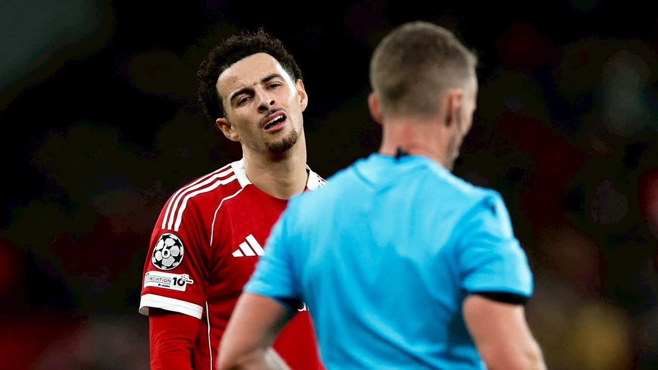 เคอร์ติส โจนส์ เจ็บจนพูดไม่ออก “ลิเวอร์พูล” ทรุดหนัก! นานมาแล้วที่ไม่เห็นทีมรักวิกฤตแบบนี้