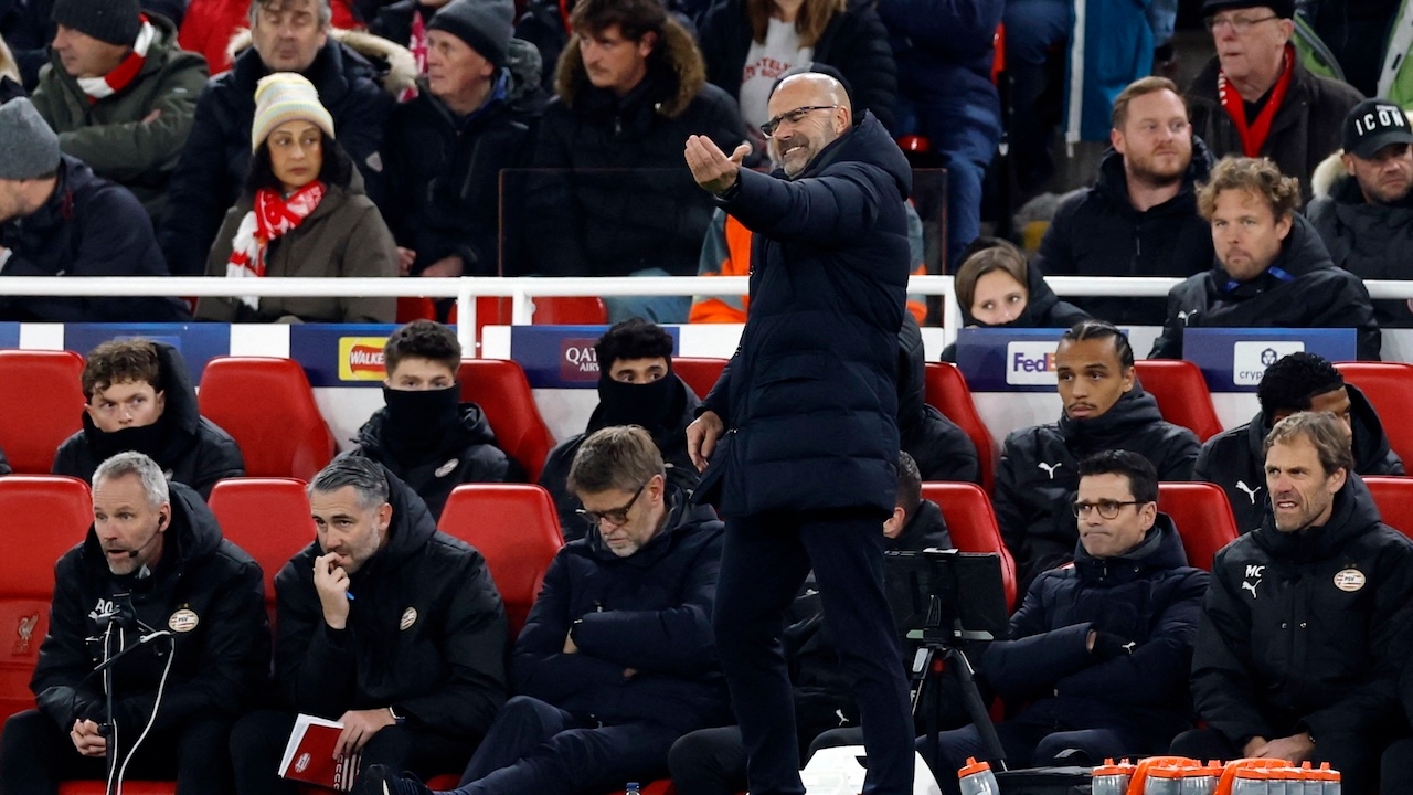 ไม่มีอ้อมค้อม "กุนซือพีเอสวี" พูดตรงๆ หลังบุกทุบ ลิเวอร์พูล คาบ้าน