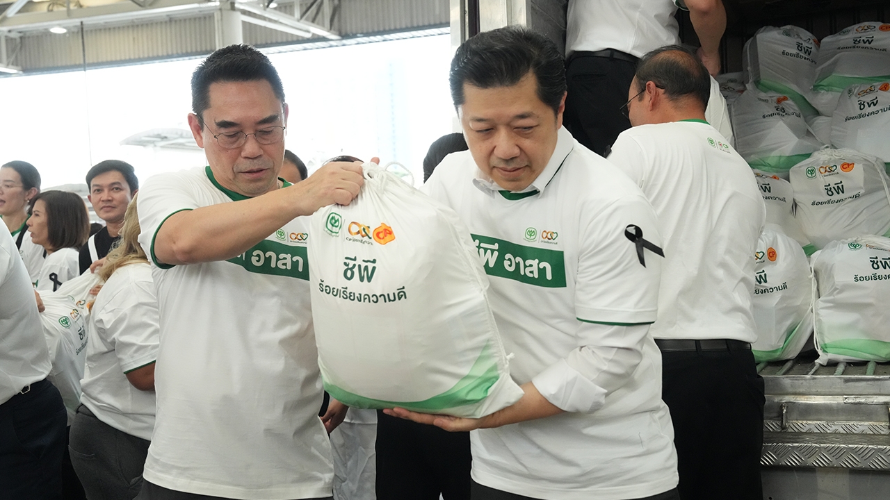 “ศุภชัย” CEO เครือซีพี นำทัพซีพีอาสาช่วยชาวใต้ฝ่าวิกฤตน้ำท่วม ส่ง 2,000 ถุงกำลังใจ–ไข่ 3 แสนฟอง