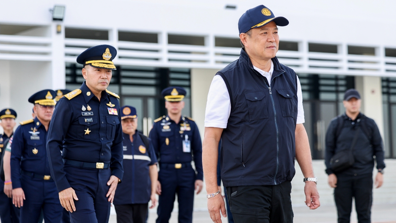 นายกฯ แบ่งงานรัฐมนตรีคุมเยียวยาน้ำท่วมใต้รายจังหวัด ตั้งแต่นครศรีฯ - นราธิวาส