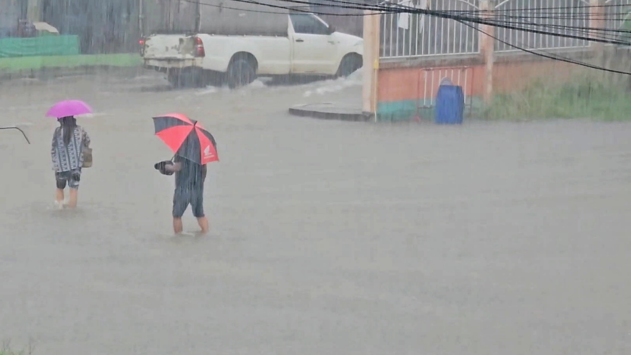 ประกาศฉบับสุดท้าย เตือน 7 จังหวัดภาคใต้ตอนล่าง ยังต้องรับมือ "ฝนตกหนัก"