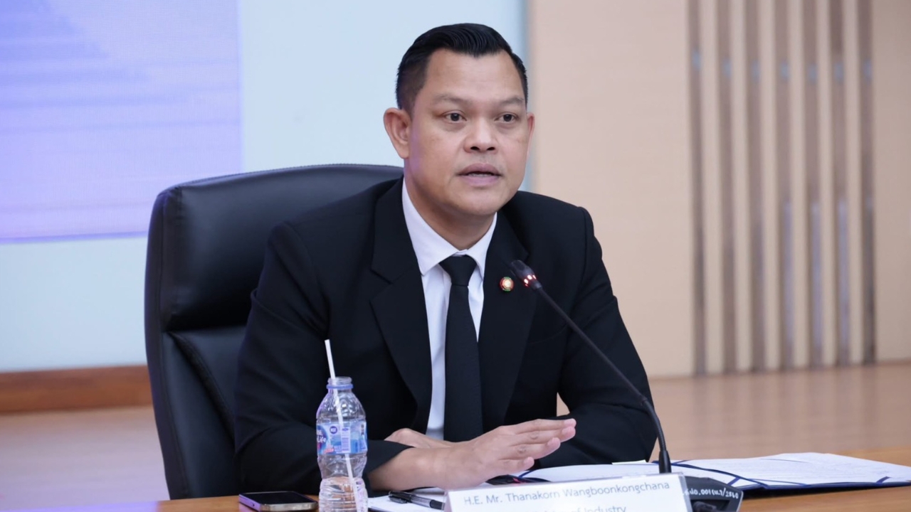“ธนกร” จัดเต็ม 3 มาตรการ ช่วยเหลือ-เยียวยา-ฟื้นฟู ภาคอุตสาหกรรมประสบภัยน้ำท่วม 