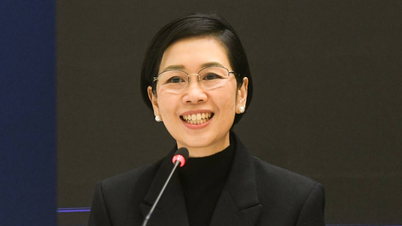 ศป.กฉ. เผยจ่ายเยียวยาน้ำท่วมใต้แล้ว 1.2 แสนครัวเรือน เร่งร่วมมือทุกภาคส่วนจัดการขยะ