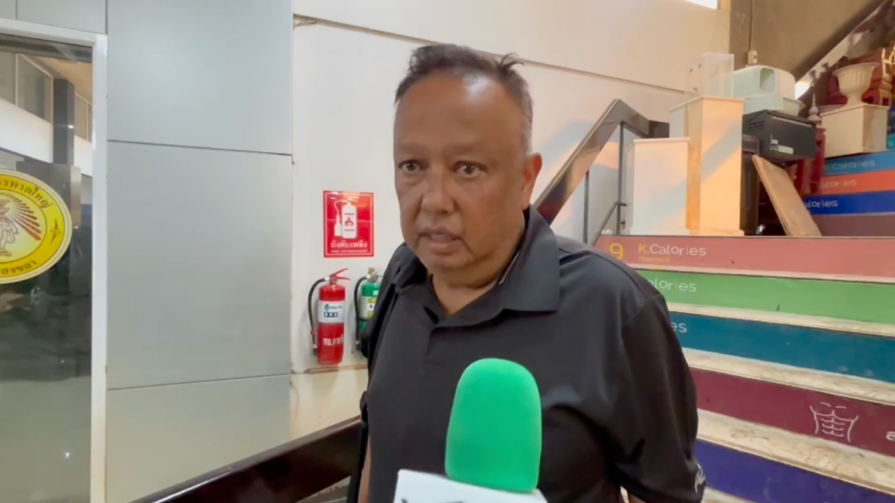 "นายกแป้น" อุบตอบ ไม่ลาออกจากตำแหน่ง บอกขอทำงานให้เสร็จก่อน