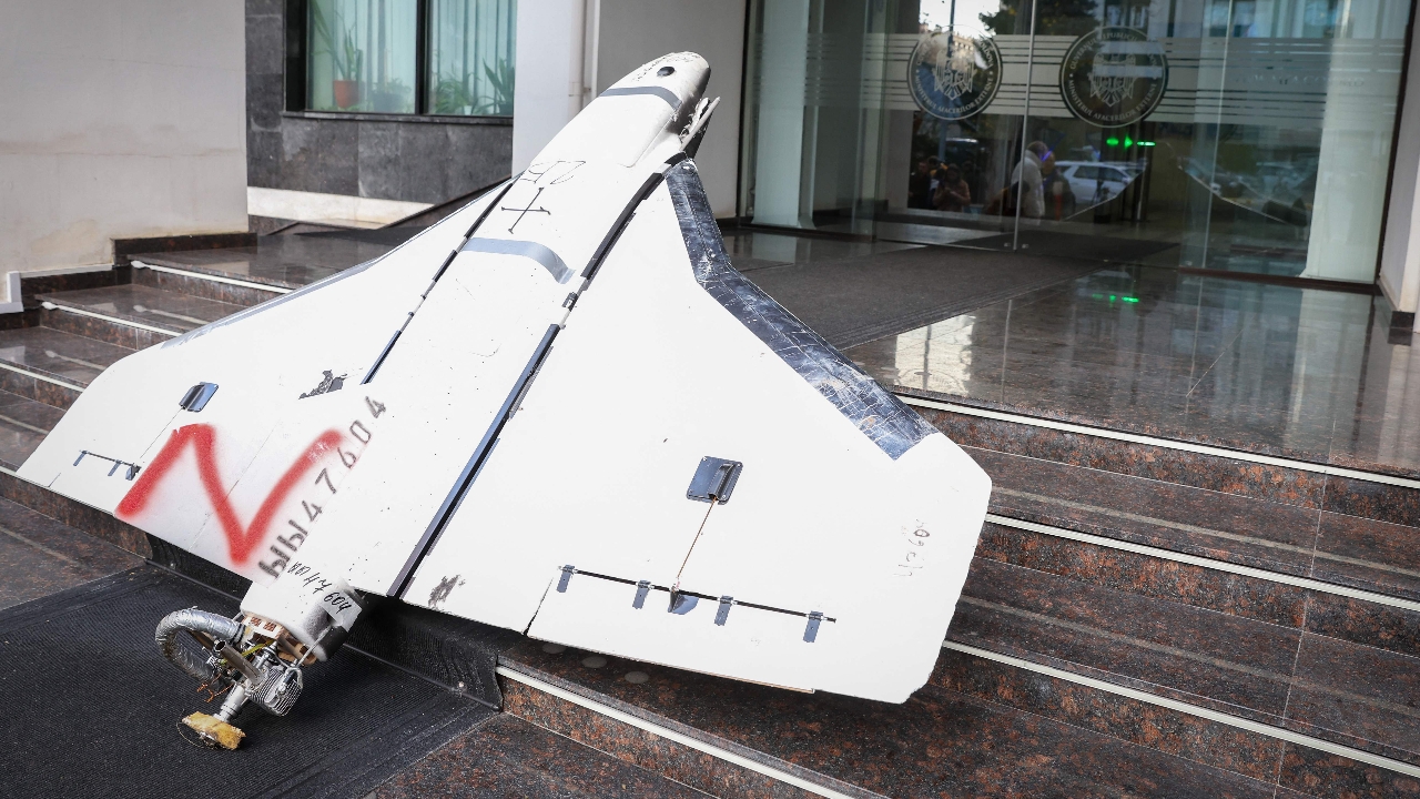 ชาวบ้านเจอโดรนปริศนาตก รีบเอากลับบ้านนึกว่าของเล่น ตำรวจมอลโดวาต้องส่งมือกู้ระเบิดเร่งตรวจสอบ