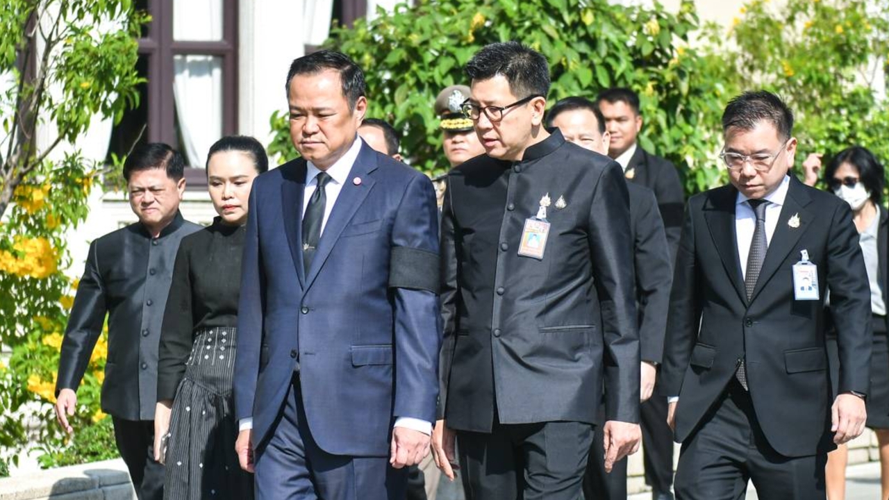 ครม. ถอนวันหยุดพิเศษเพิ่มปี 2569 ไปศึกษาผลกระทบ หวั่นกระทบผู้ประกอบการ-การจ้างงาน