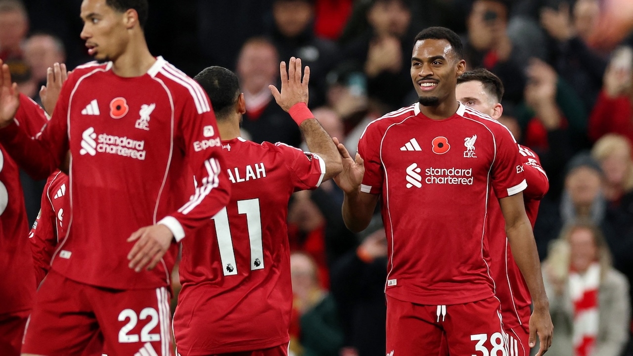 ผลบอลสด ลิเวอร์พูล เปิดรังเชือด แอสตัน วิลล่า ขึ้นที่ 3 พรีเมียร์ลีก