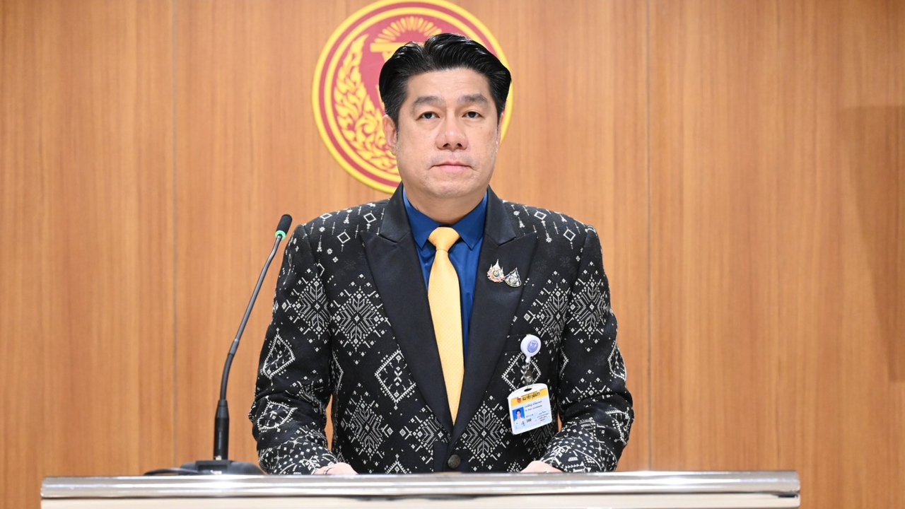 กมธ.แก้ รธน. จ่อโหวตหาข้อยุติ 5 พ.ย. หลังเสียงยังแตกให้มี ส.ส.ร. ร่วมยกร่างหรือไม่