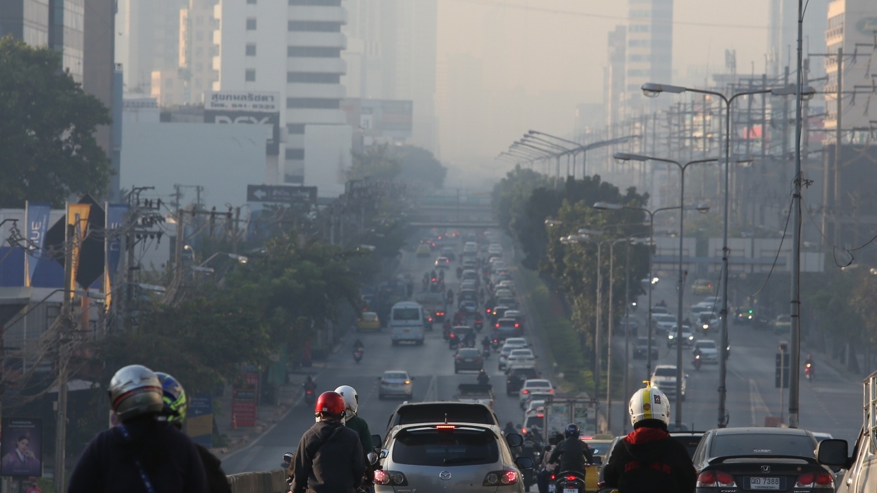 ประกาศฉบับ 12 เตือนสภาพอากาศแปรปรวน 12 จังหวัดฝนตกหนักบางพื้นที่