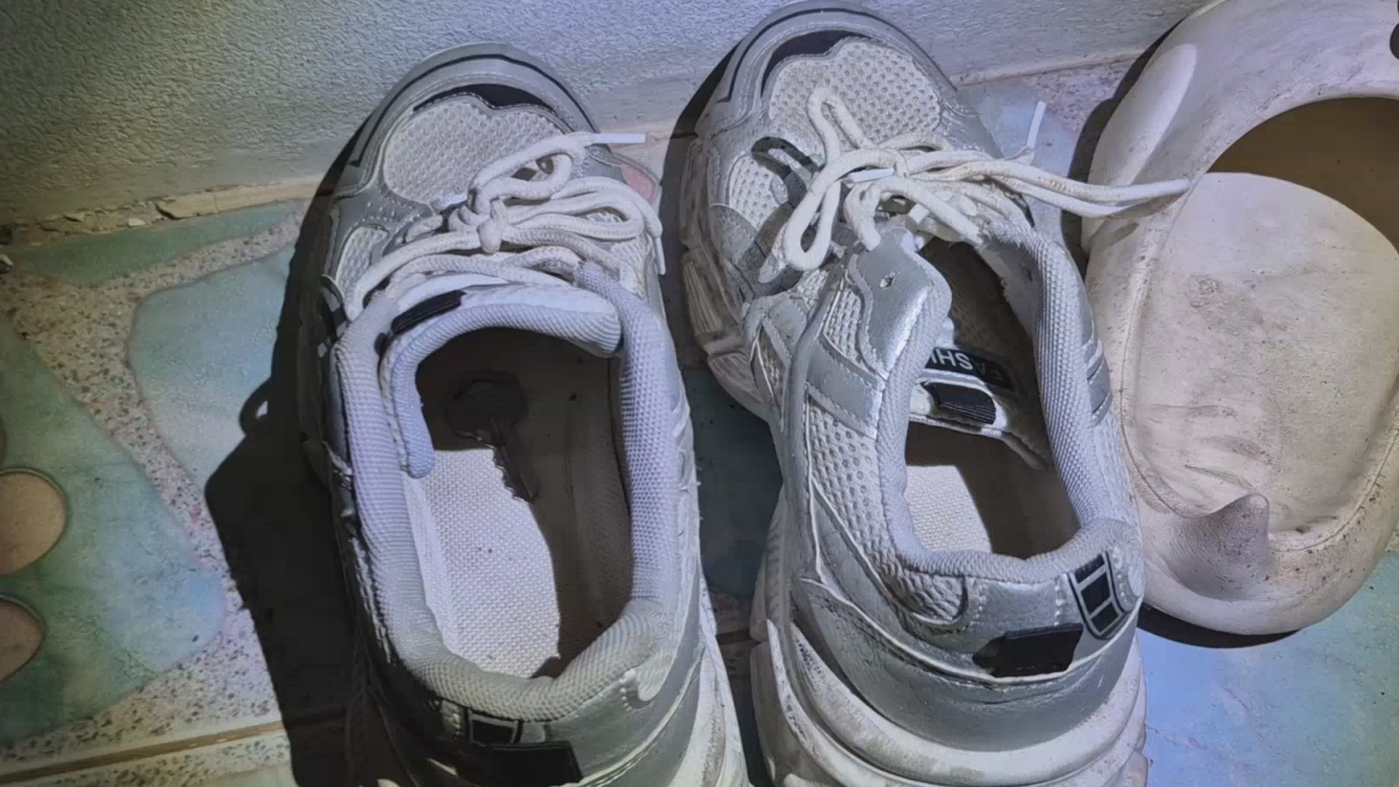 เตือนอุทาหรณ์ สาวเก็บกุญแจห้องพัก ซ่อนไว้ในรองเท้า ถูกโจรเข้าขโมยเงินเกลี้ยง