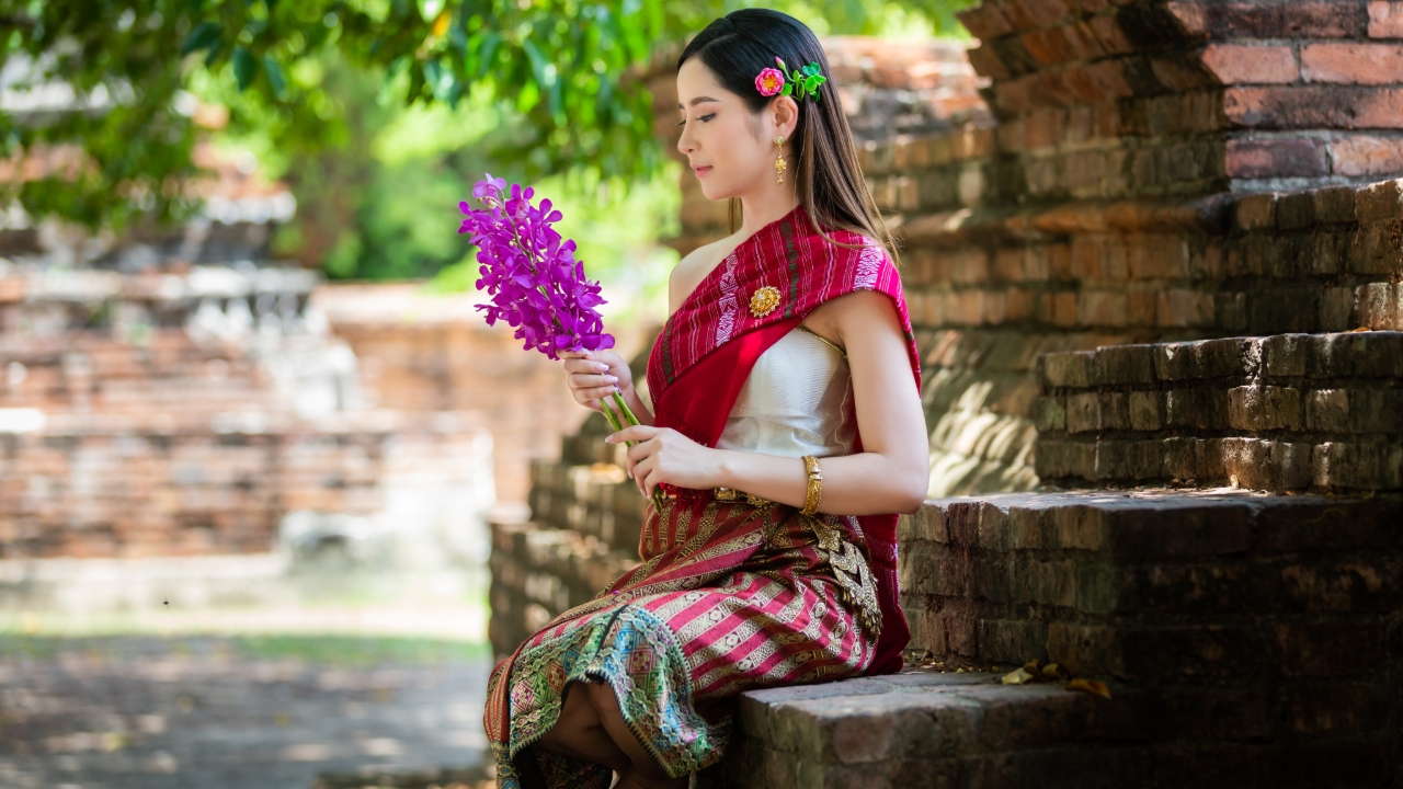 คาถาเมตตามหานิยม รวมบทสวดเสริมเสน่ห์ ใครเห็นก็เมตตาเอ็นดู