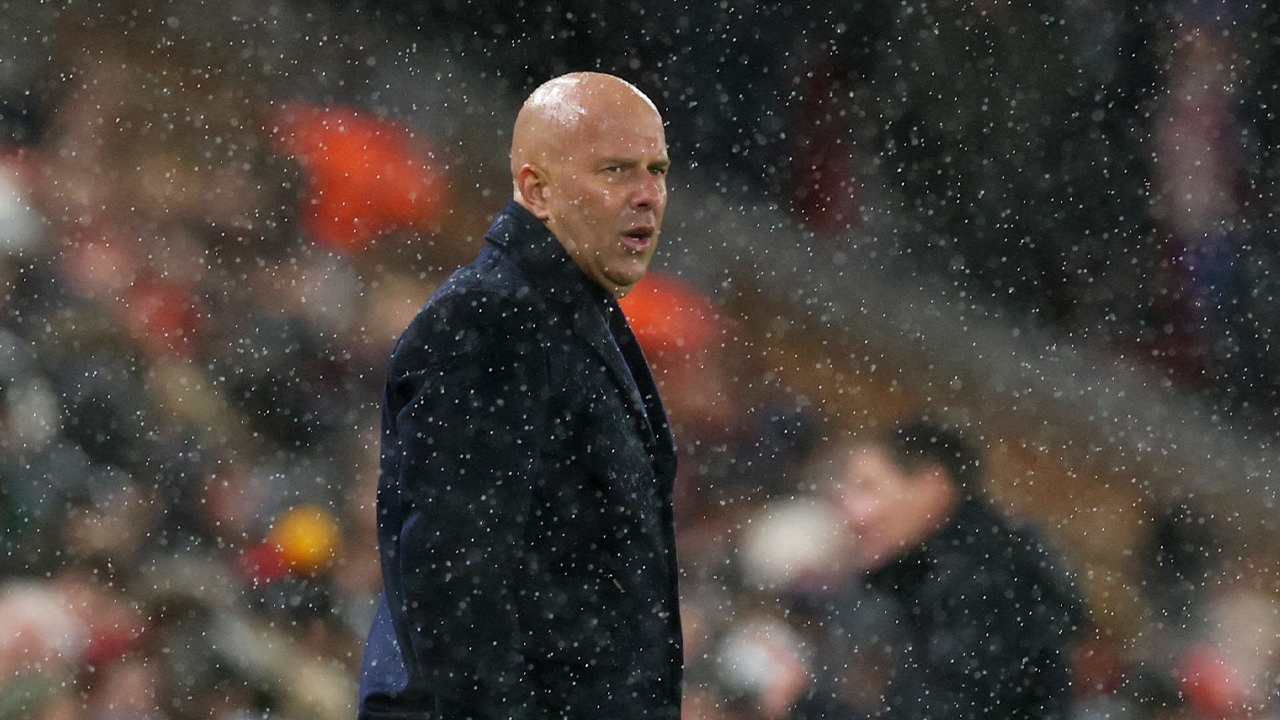 ไม่เข้าหูแฟนบอลแน่ๆ! สล็อต แจงเหตุพักตัวหลัก ใช้สำรองยกทีม พบพาเลซ ในคาราบาว คัพ