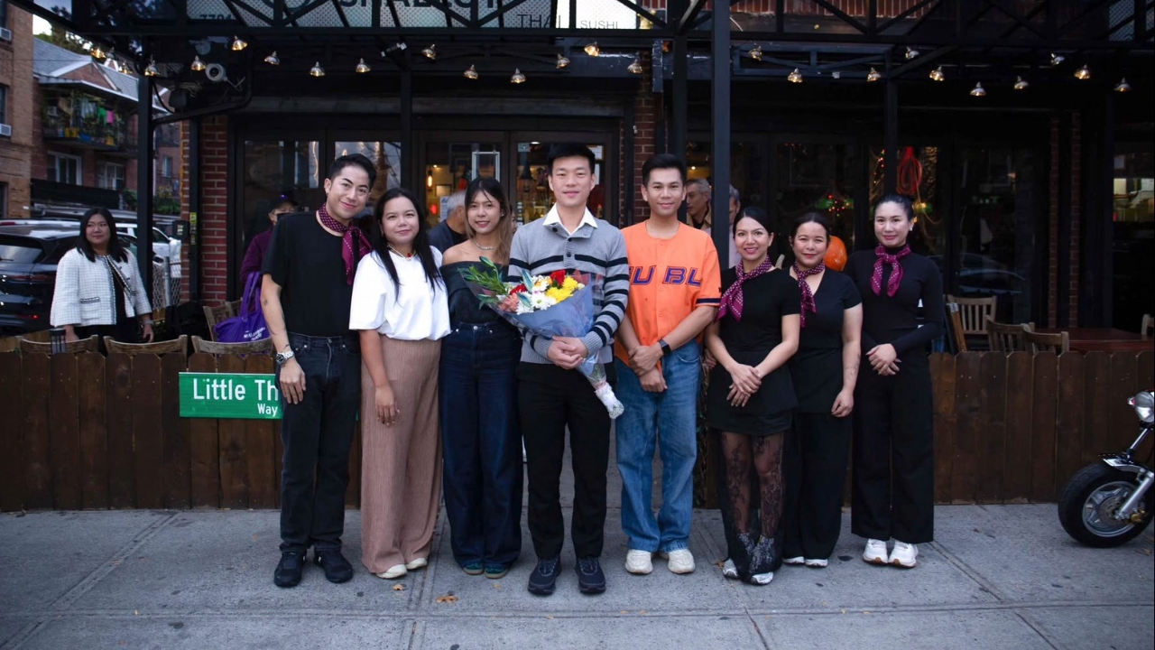 “ณัฐพงษ์” พบคนไทยในนิวยอร์ก ขอบคุณทุกคะแนนเสียง ลั่นเราเอาจริง