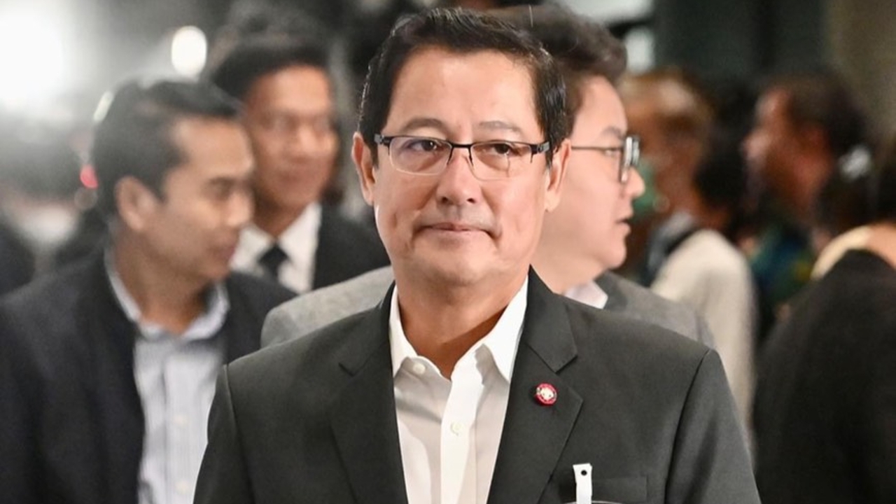 “อนุดิษฐ์” ประกาศตั้งวอร์รูมสอบทุกข้อกล่าวหาพรรคกล้าธรรม โวยถูกชี้นำ ทำลายล้างทางการเมือง