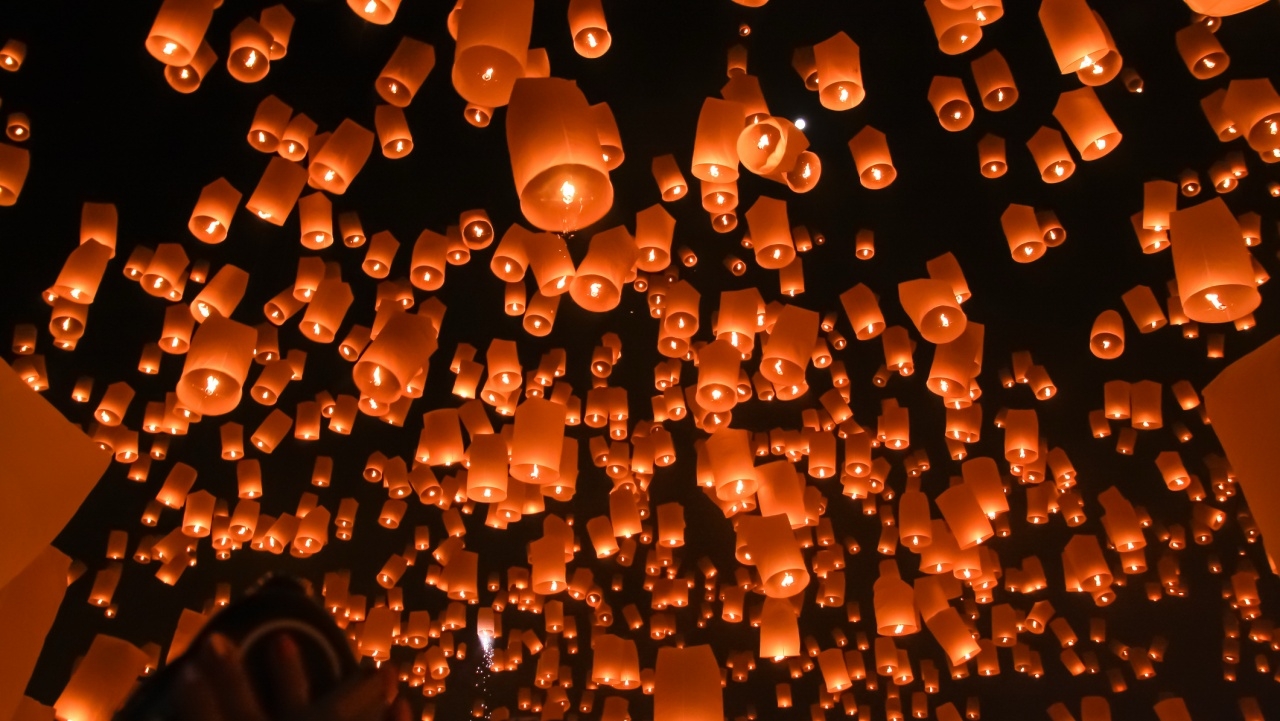 161 เที่ยวบิน ยกเลิก-ปรับเวลา เลี่ยงผลกระทบปล่อยโคมลอย งานยี่เป็ง เชียงใหม่