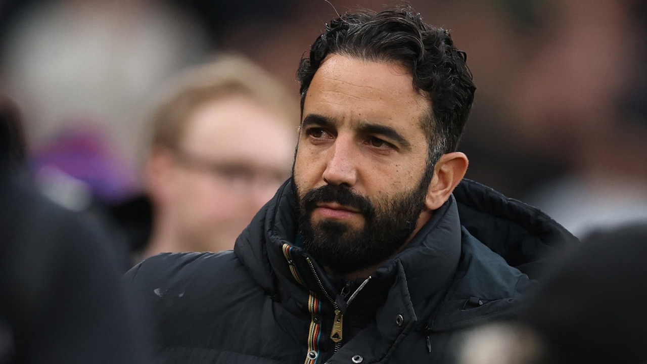 เดาออกไหมว่าใคร "อโมริม" เปรยมีแข้ง "แมนยู" ย้ายทีมเดือน ม.ค. นี้ คาด 3 นักเตะที่อยู่ในข่าย 