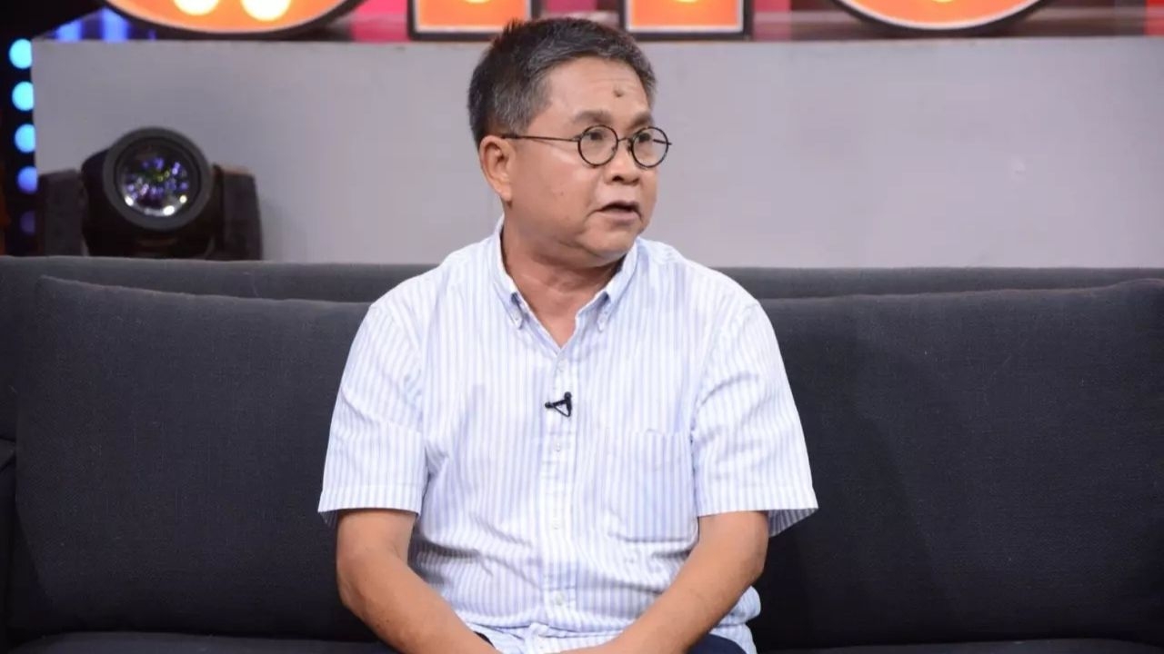 เผยภาพล่าสุด เด๋อ ดอกสะเดา หลังป่วยสโตรก อาการดีขึ้น ยิ้มและหัวเราะได้