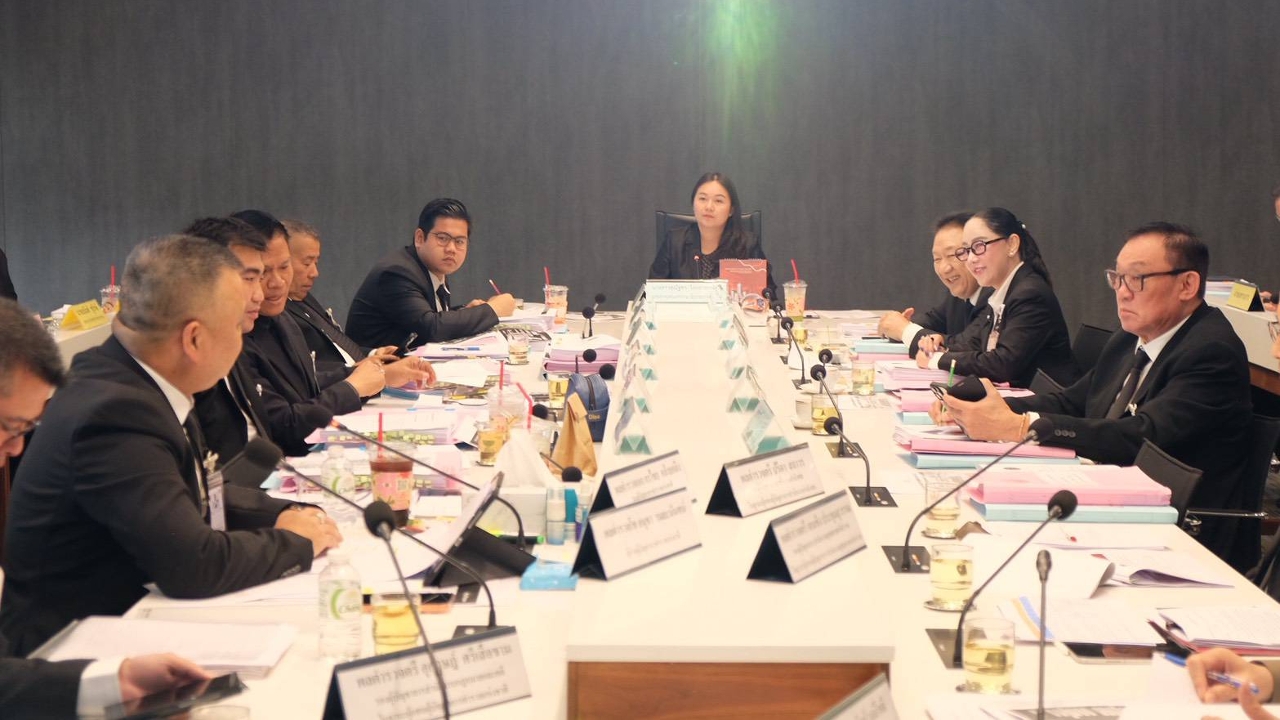 รองผบ.ตร. โวยกลางวงกมธ. ตำรวจ ซัด ธนาคาร - ค่ายมือถือ หวังแต่ผลกำไร ทำตำรวจเป็นจำเลยสังคม