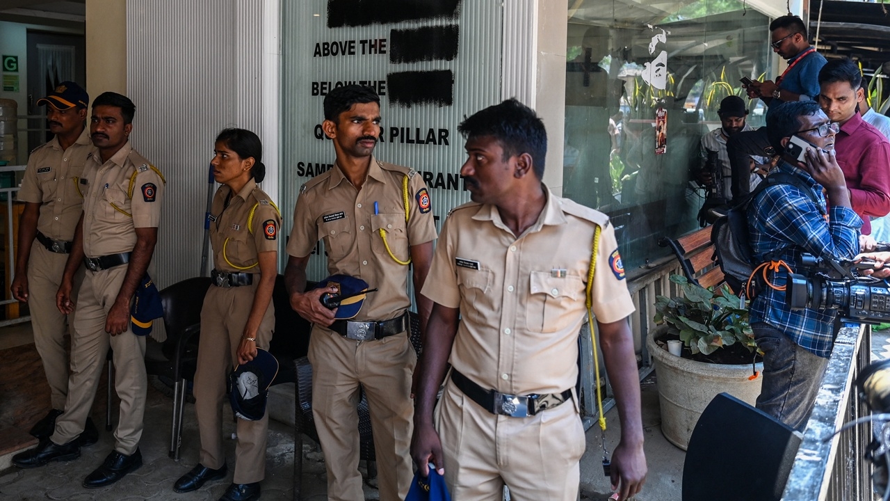 ตำรวจอินเดียช่วยเด็ก 17 คนสำเร็จ หลังถูกชายปริศนาจับเป็นตัวประกัน