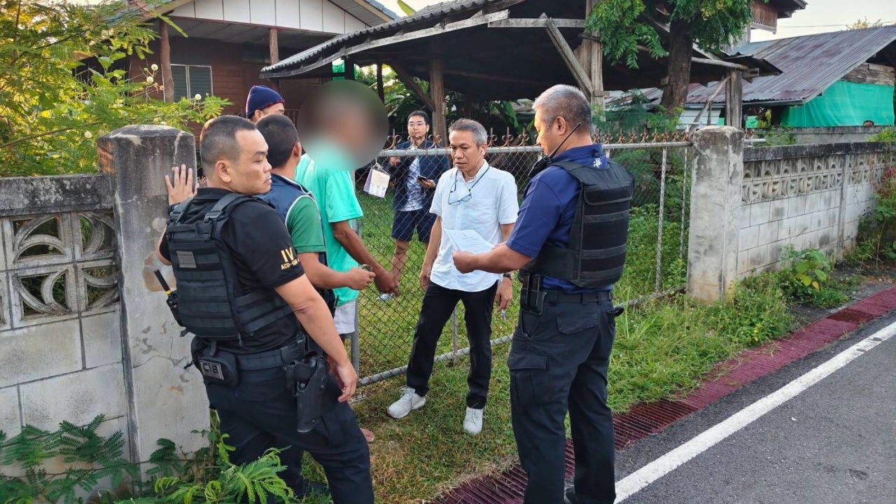 รวบอดีตตำรวจนอกรีต ร่วมพวกเรียกเงินผู้ต้องหาคดียาเสพติด แลกไม่ดำเนินคดี