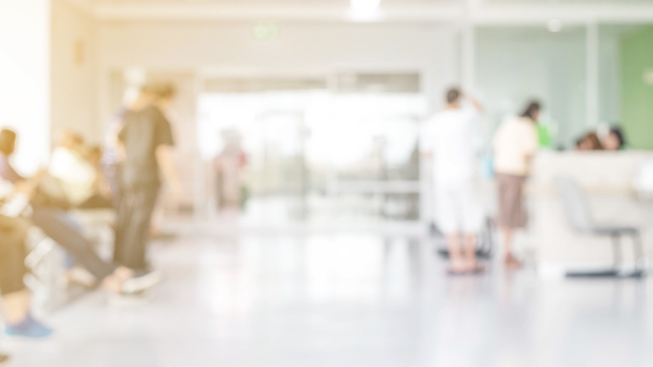 แจงเหตุ “โรงพยาบาลนพรัตน์” ขอเวลาเตรียมพร้อม ห่วงรีบร้อนยิ่งโกลาหล