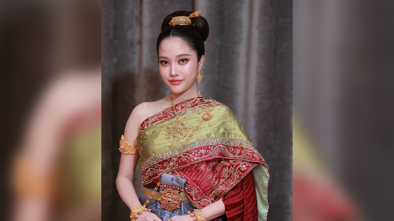 ฟรีน สโรชา งามจับใจ แปลงโฉมเป็นนางนพมาศ สวยเลอค่ากับเครื่องประดับสุดพิเศษ 